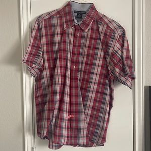 Tommy Hilfiger Button Up Men's Shirt Size XL Red Multi Plaid Short Sleeve